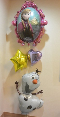 アナと雪の女王❤オラフ付き　（裏はエエルサになっています）